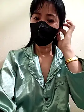 Snapshot of YunLem chatting on 25, 2, 2025 YunLem online show from 25, 2, 2025