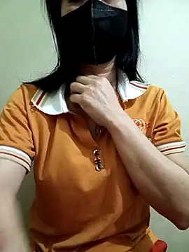 Snapshot of YunLem chatting on 17, 3, 2025 YunLem online show from 17, 3, 2025