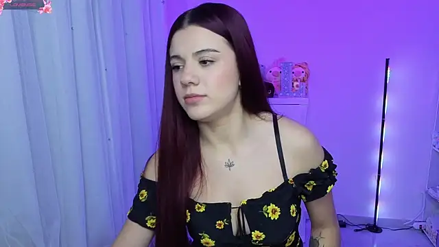 Layla castilloo online show from 25, 6, 2026