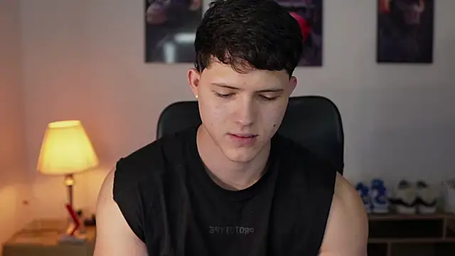 Hazzan Velez online show from 9, 10, 2025