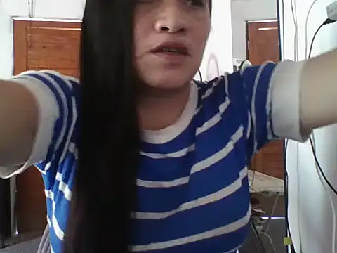 Snapshot of iaradias chatting on 27, 10, 2025 iaradias online show from 27, 10, 2025