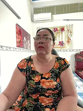 Snapshot of NDith chatting on 5, 7, 2026 NDith online show from 5, 7, 2026