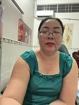 Snapshot of NDith chatting on 8, 7, 2026 NDith online show from 8, 7, 2026