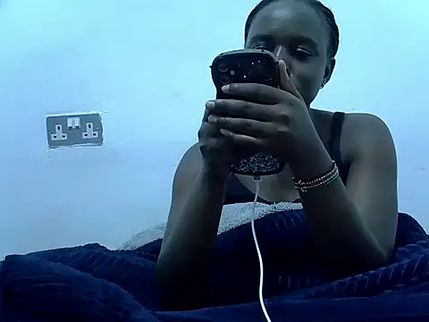dirtyshowgirl online show from 29, 4, 2026