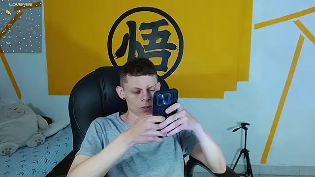 Matthew Boy  online show from 15, 2, 2025