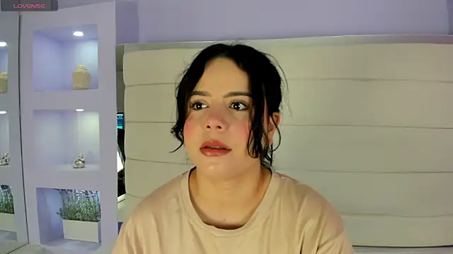 AkiraKings online show from 16, 9, 2025