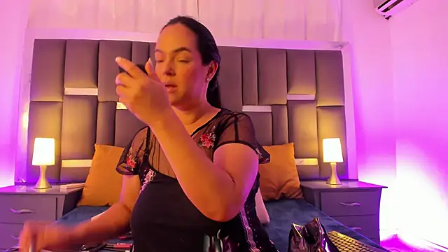 Snapshot of talivega chatting on 13, 10, 2025 talivega online show from 13, 10, 2025