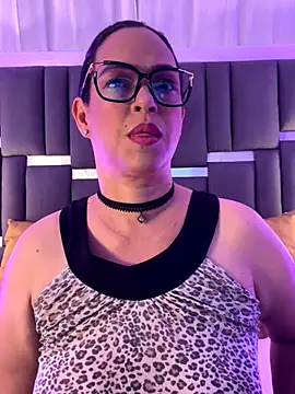 Snapshot of talivega chatting on 3, 11, 2025 talivega online show from 3, 11, 2025