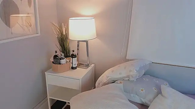 hannaasweet online show from 25, 2, 2025