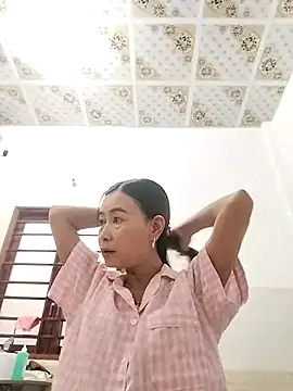 Sexy-ladyboobs20 online show from 9, 5, 2026