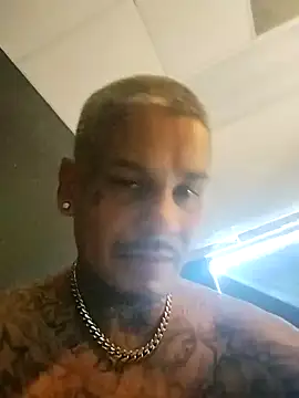 Snapshot of cozydadd chatting on 11, 12, 2024 cozydadd online show from 11, 12, 2024