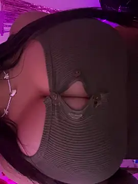 izanmiller2001 online show from 22, 2, 2026