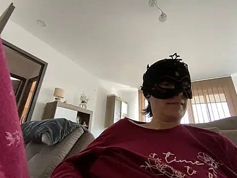 Marilou1983 online show from 8, 3, 2025