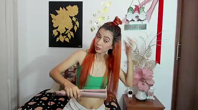 Snapshot of Amaranta_e chatting on 4, 12, 2024 Amaranta e online show from 4, 12, 2024