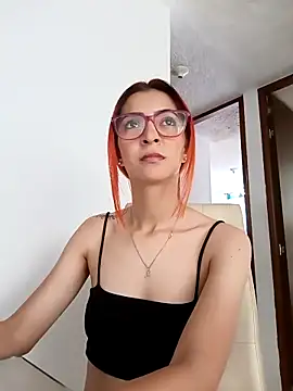 Snapshot of Amaranta_e chatting on 19, 2, 2025 Amaranta e online show from 19, 2, 2025