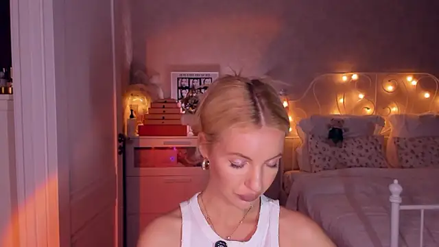 aestetick online show from 18, 3, 2026