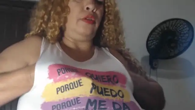 BustyAmanda online show from 27, 6, 2026