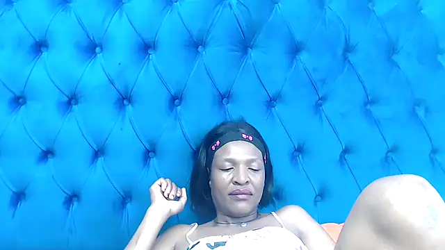 SpicyQueenxxxx online show from 2, 4, 2026