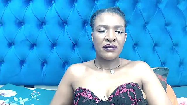 SpicyQueenxxxx online show from 12, 4, 2026