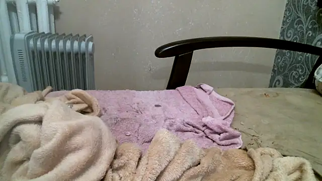 Snapshot of DennisXCaroll chatting on 5, 3, 2025 DennisXCaroll online show from 5, 3, 2025