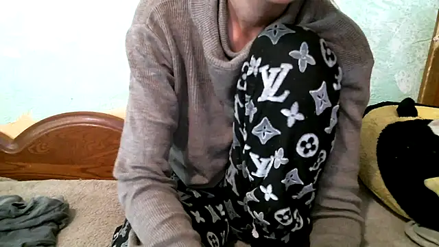 Snapshot of DennisXCaroll chatting on 19, 10, 2025 DennisXCaroll online show from 19, 10, 2025