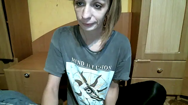 Snapshot of DennisXCaroll chatting on 5, 1, 2026 DennisXCaroll online show from 5, 1, 2026