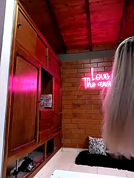 Snapshot of SamaraJay1 chatting on 13, 3, 2025 SamaraJay1 online show from 13, 3, 2025