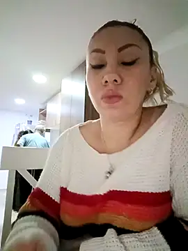 coral smitth online show from 8, 10, 2025