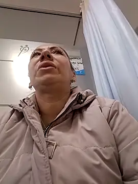 coral smitth online show from 8, 11, 2025