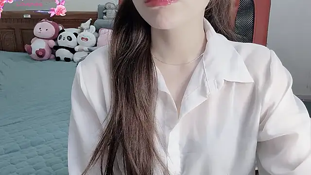Snapshot of TrinhH_Nabbi chatting on 6, 4, 2026 TrinhH Nabbi online show from 6, 4, 2026