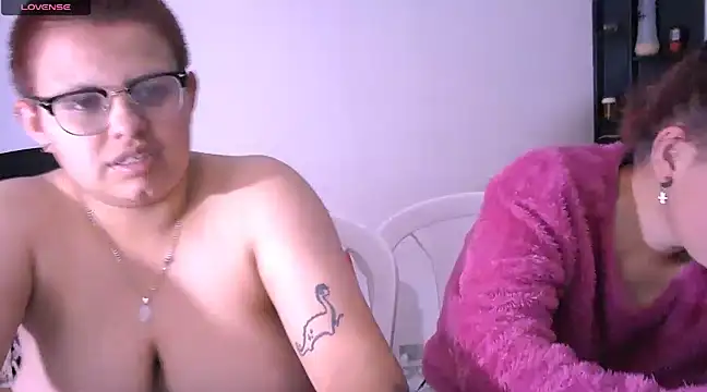 Snapshot of tatsumi_nao chatting on 6, 12, 2024 tatsumi nao online show from 6, 12, 2024