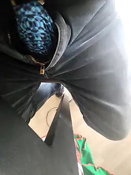 Policeman20742 online show from 21, 12, 2025