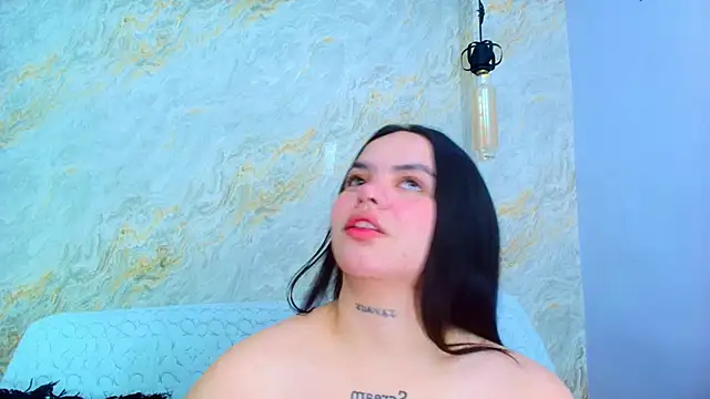 Snapshot of Mia_candy_0 chatting on 15, 12, 2025 Mia candy 0 online show from 15, 12, 2025