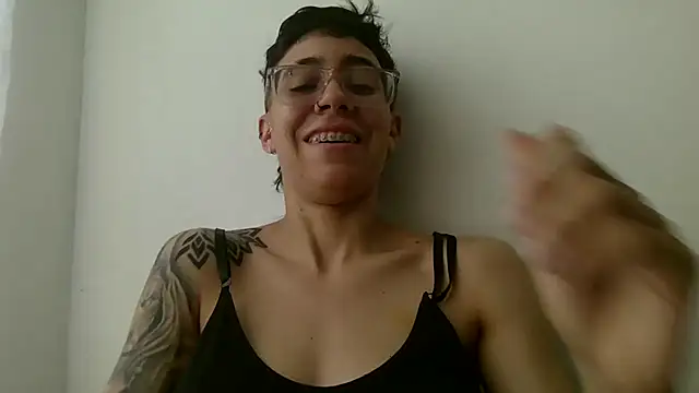 Cutie Shy  online show from 24, 7, 2026