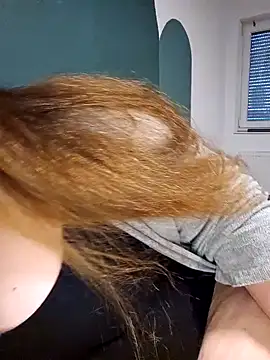 Snapshot of _Julie_x chatting on 4, 1, 2025  Julie x online show from 4, 1, 2025