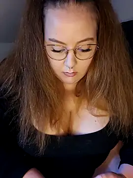 Snapshot of _Julie_x chatting on 25, 10, 2025  Julie x online show from 25, 10, 2025