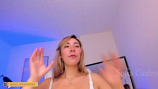 miss sofiaa online show from 30, 1, 2025