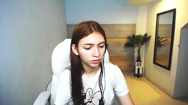 liseth fox online show from 4, 1, 2025