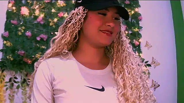 Crysrus online show from 13, 11, 2025