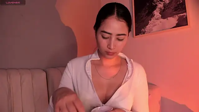 lara madisson online show from 7, 5, 2026