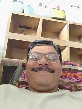 Snapshot of Srmotrs chatting on 29, 7, 2026 Srmotrs online show from 29, 7, 2026