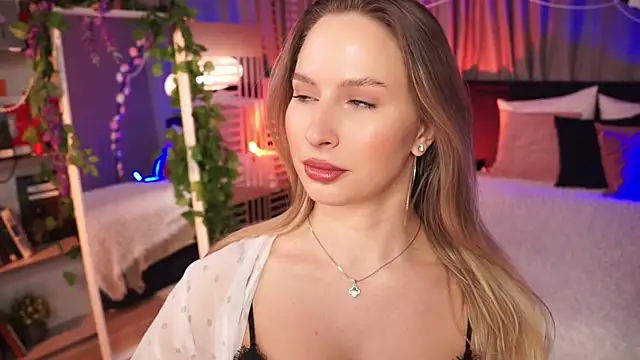 Snapshot of AnnLevine chatting on 16, 2, 2025 AnnLevine online show from 16, 2, 2025