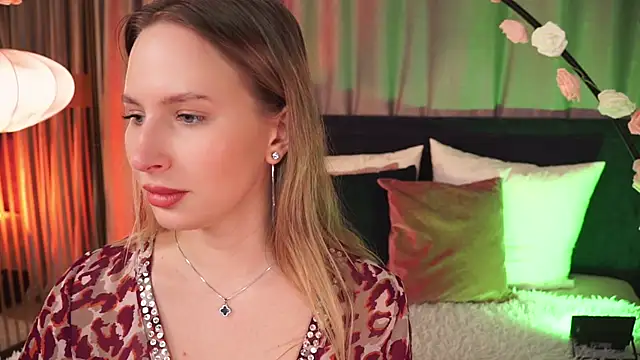 Snapshot of AnnLevine chatting on 19, 2, 2025 AnnLevine online show from 19, 2, 2025