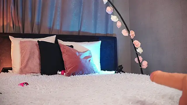 Snapshot of AnnLevine chatting on 22, 2, 2025 AnnLevine online show from 22, 2, 2025