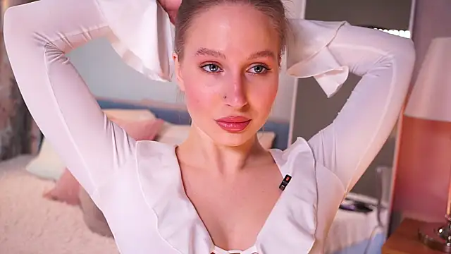 Snapshot of AnnLevine chatting on 30, 9, 2025 AnnLevine online show from 30, 9, 2025