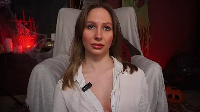 Snapshot of AnnLevine chatting on 30, 10, 2025 AnnLevine online show from 30, 10, 2025