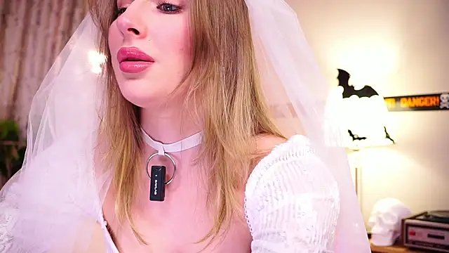 Snapshot of AnnLevine chatting on 31, 10, 2025 AnnLevine online show from 31, 10, 2025