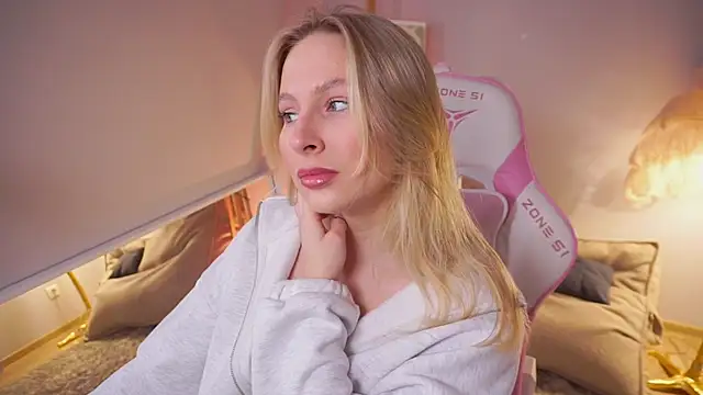 Snapshot of AnnLevine chatting on 11, 1, 2026 AnnLevine online show from 11, 1, 2026