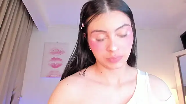 Snapshot of halseycox___ chatting on 18, 5, 2026 halseycox online show from 18, 5, 2026