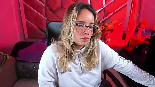 Olivia Fox69 online show from 16, 9, 2025